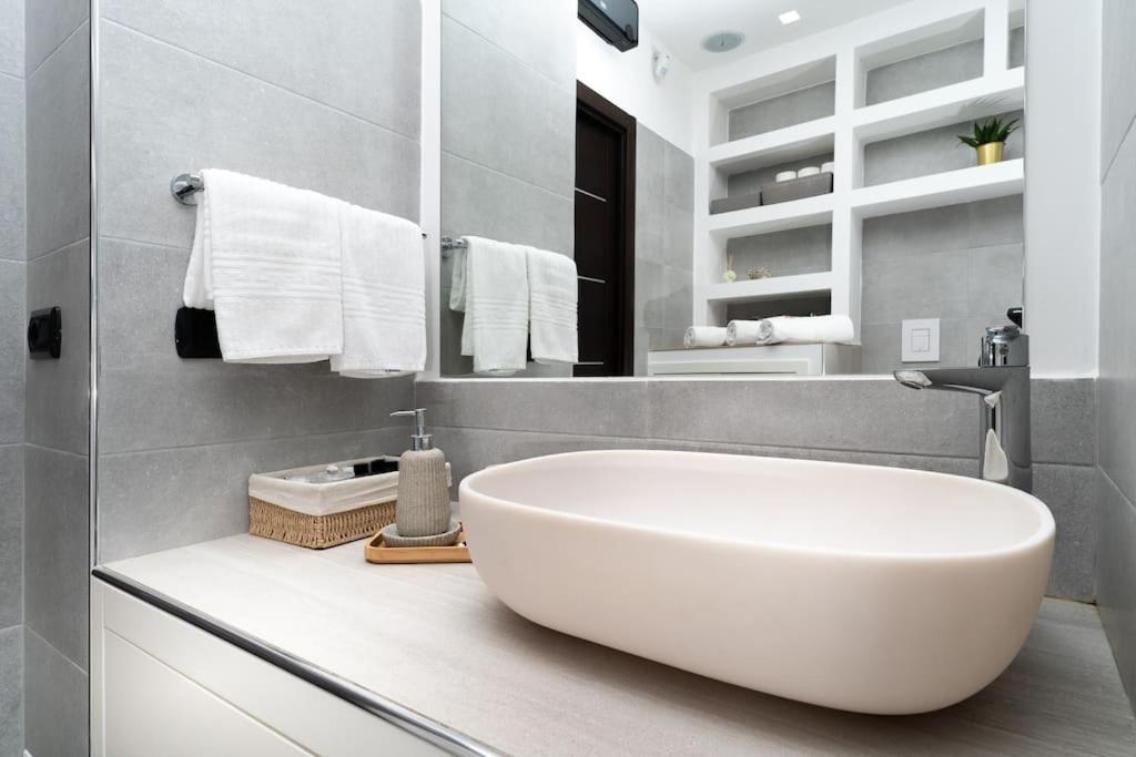 Daymoon House Merliani Vomero Apartment Naples