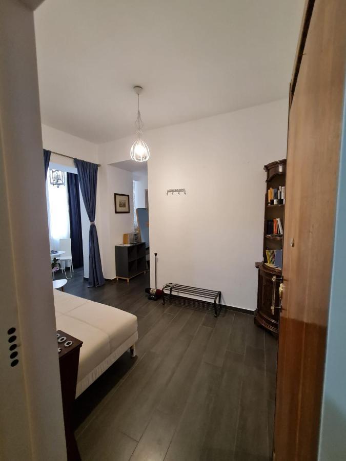 Geko Toledo Naples