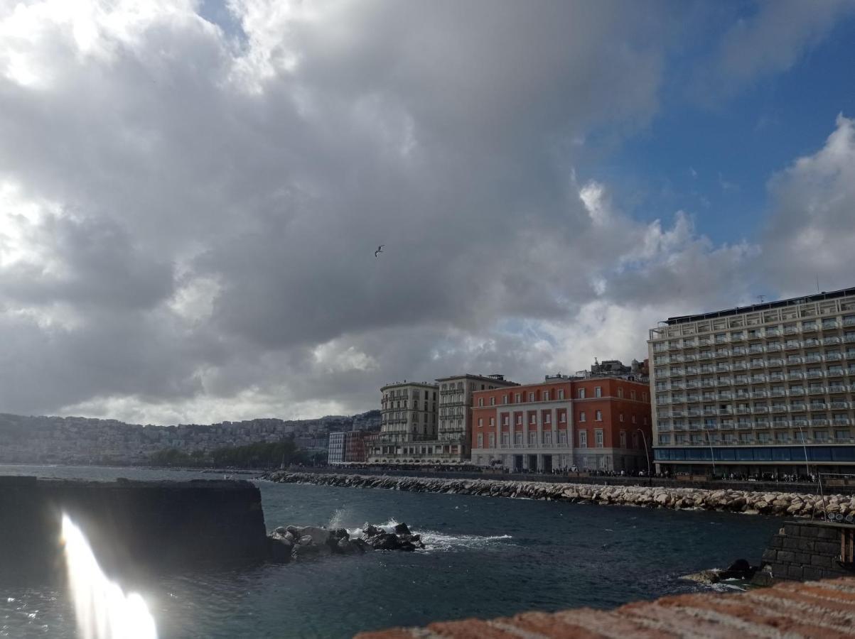 Limorooms Naples
