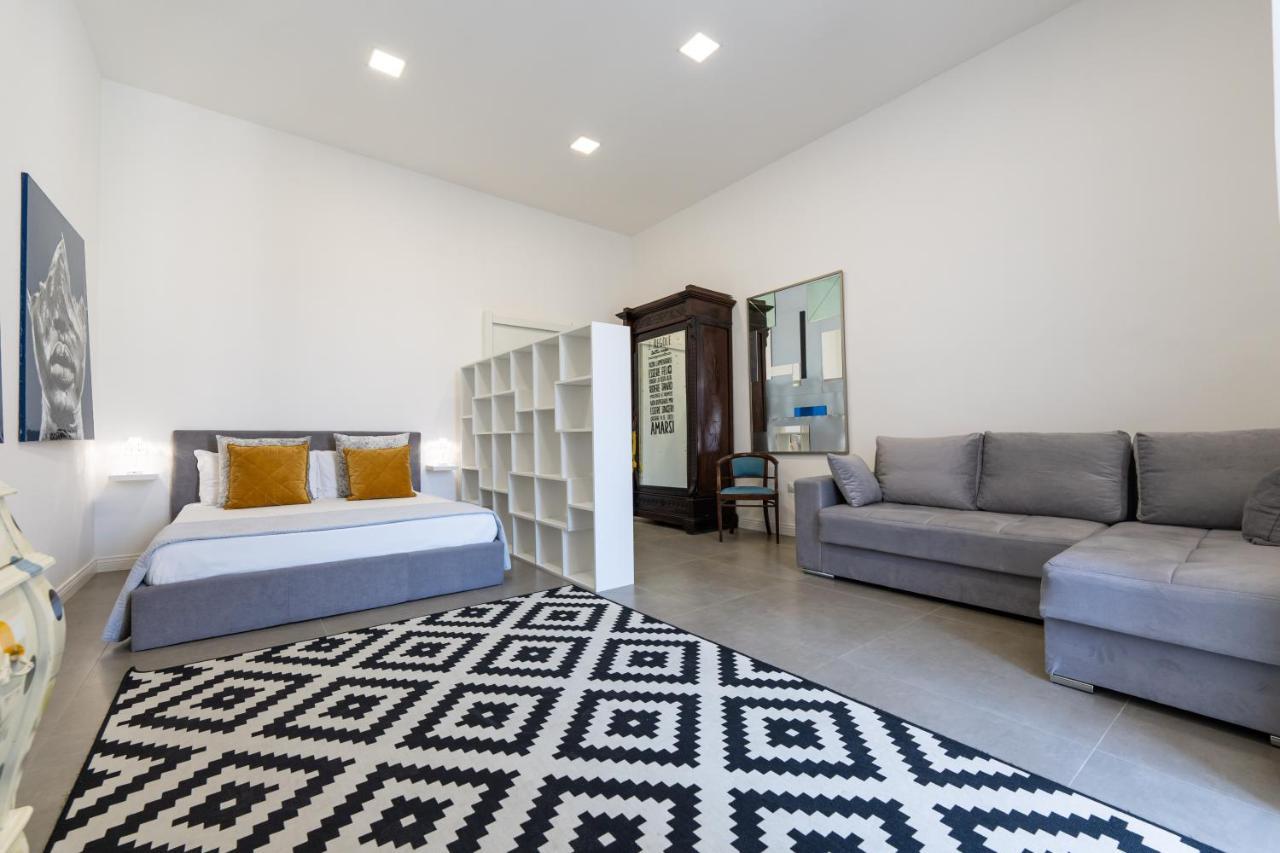 Apartment Via Toledo 55 - Palazzo Della Porta Naples