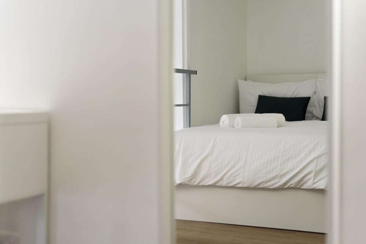 In Bed Naples
