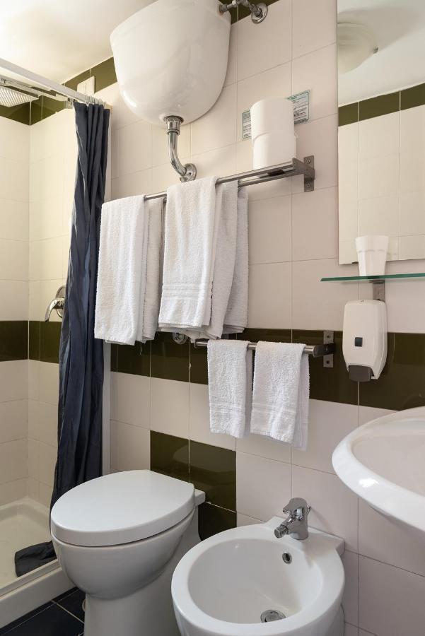 Carafa Guest house 2*