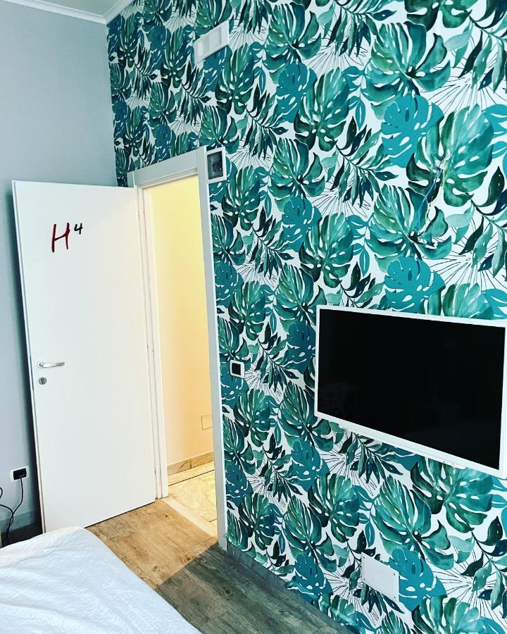 H Boutique