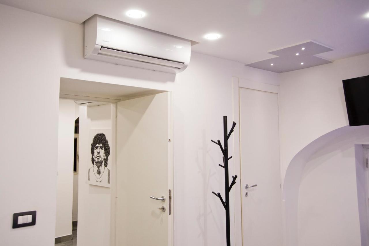 Apartment Sotterranea Con Vasca Idromassaggio Naples