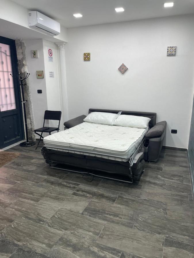Regina Bnb Apartment Naples
