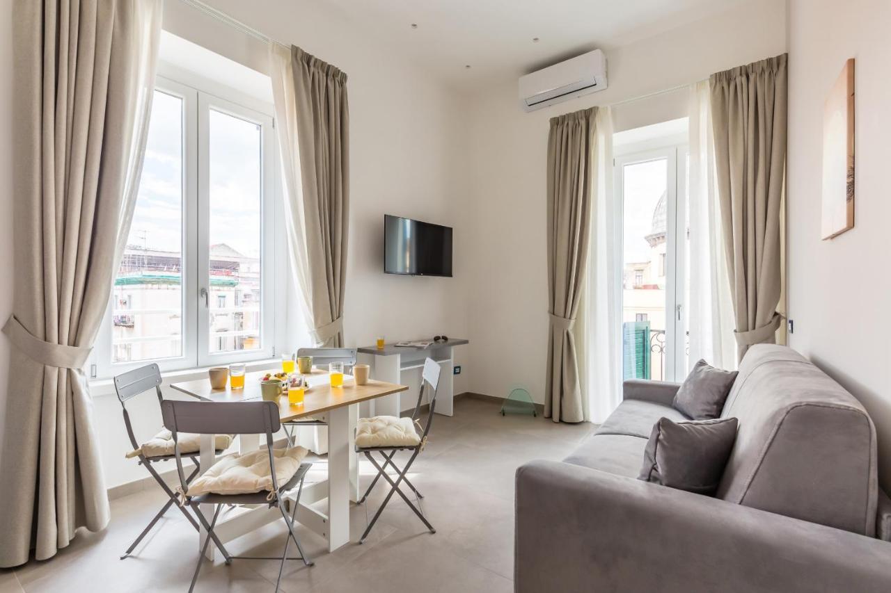 Maria's Bright Flats At The Cathedral Apartment *