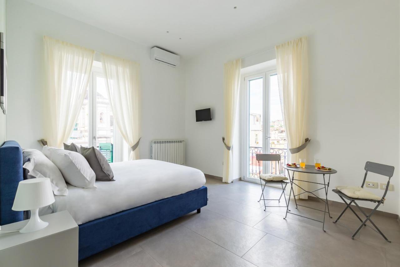 Maria's Bright Flats At The Cathedral Apartment *