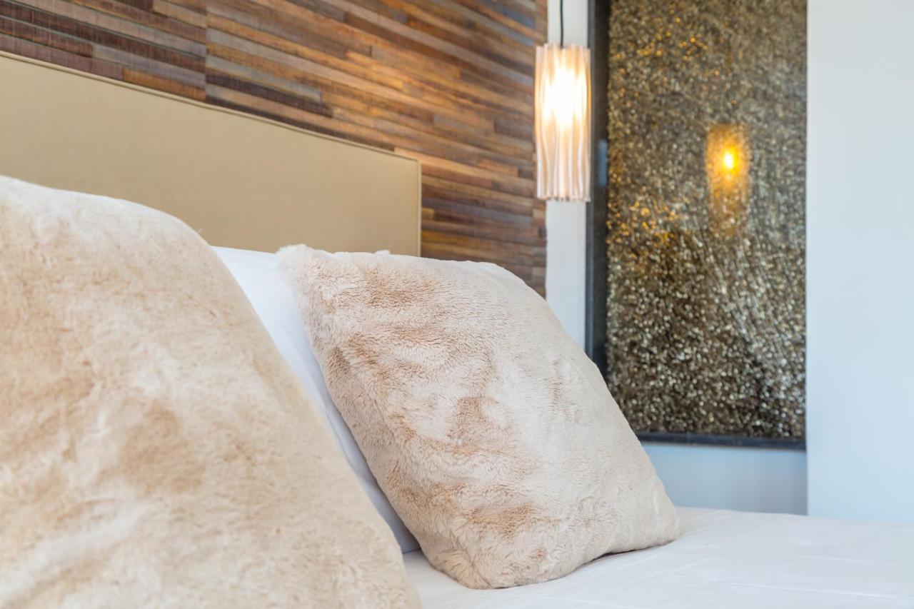 Bed & Breakfast Dei Martiri Naples