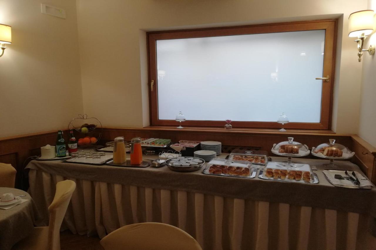 Leopardi 3* Naples