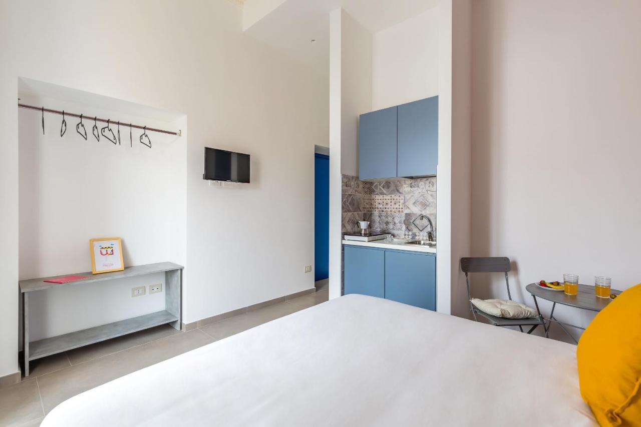 Maria's Bright Flats At The Cathedral Apartment Naples