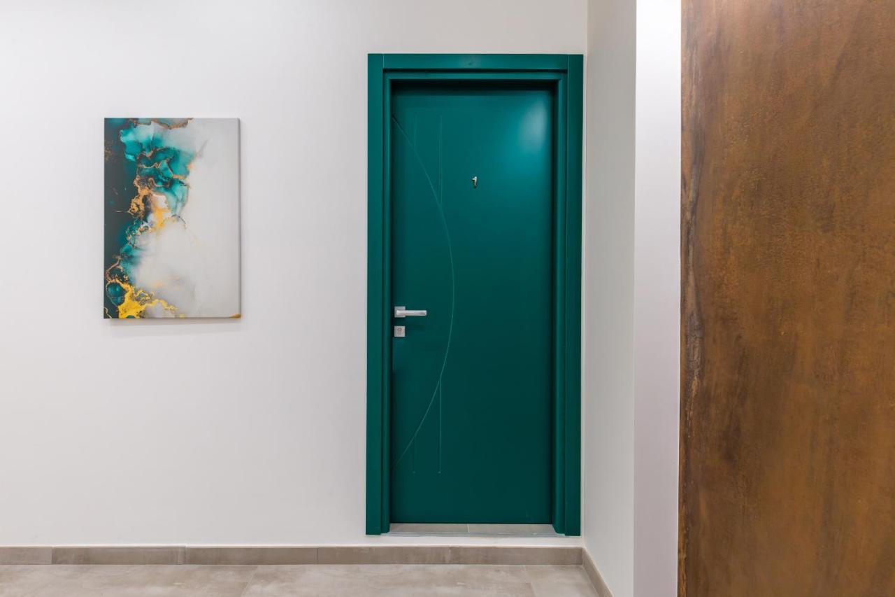 Maria's Bright Flats At The Cathedral Apartment Naples