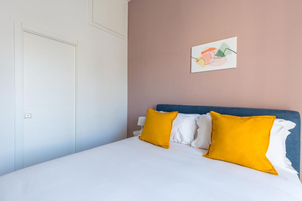 Apartment Maria's Bright Flats At The Cathedral Naples