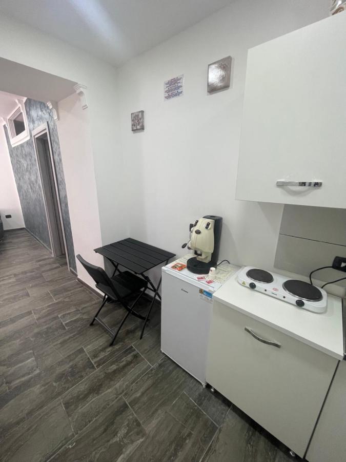 Regina Bnb Apartment Naples