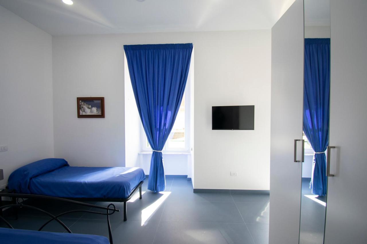 Knight House Naples
