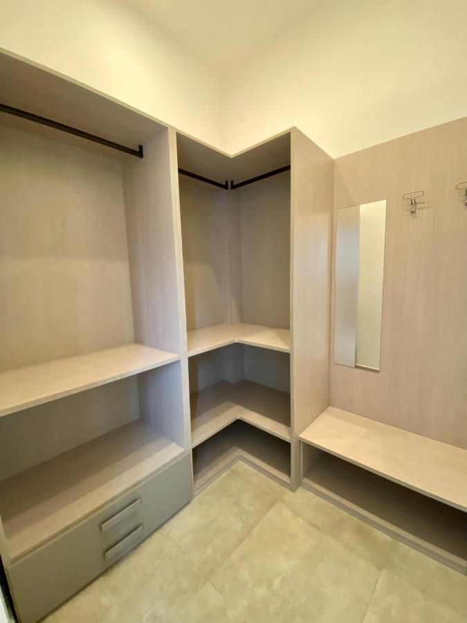 Dimora Museo Apartment *