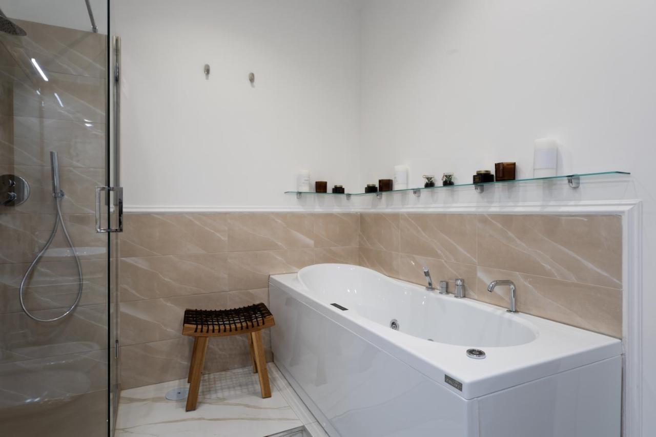 Bed & Breakfast Palazzo Il Convento Luxury Umberto I Naples