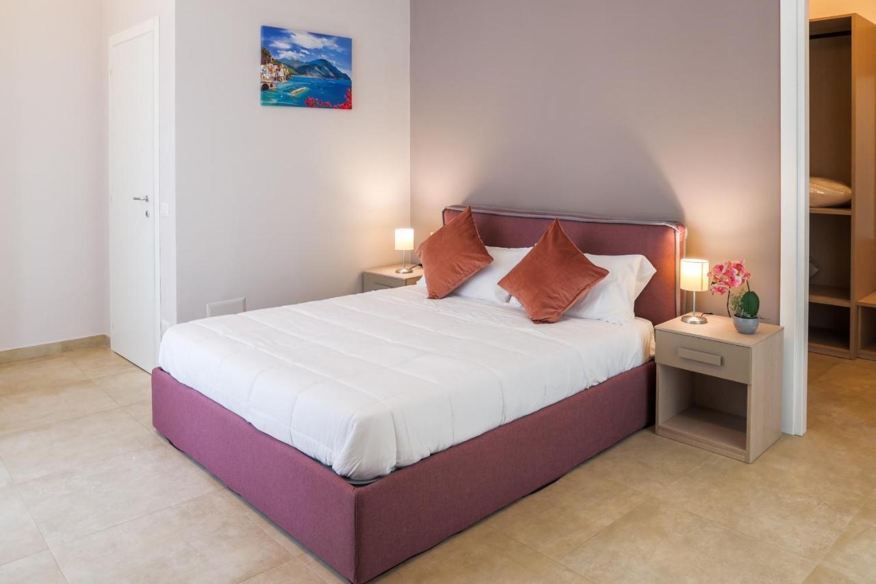 Dimora Museo Apartment *