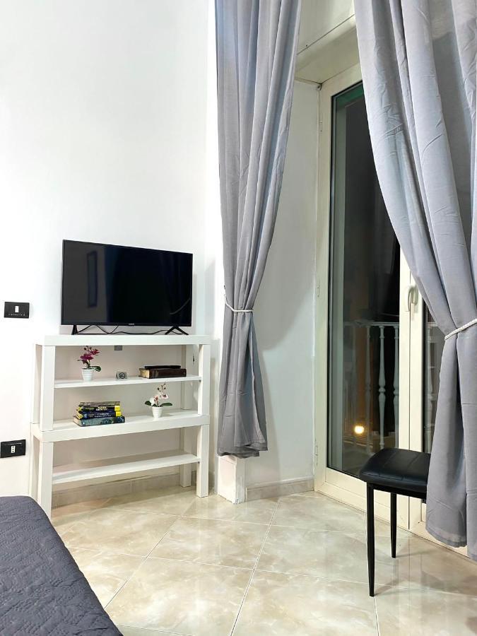 De Lollis Apartment *