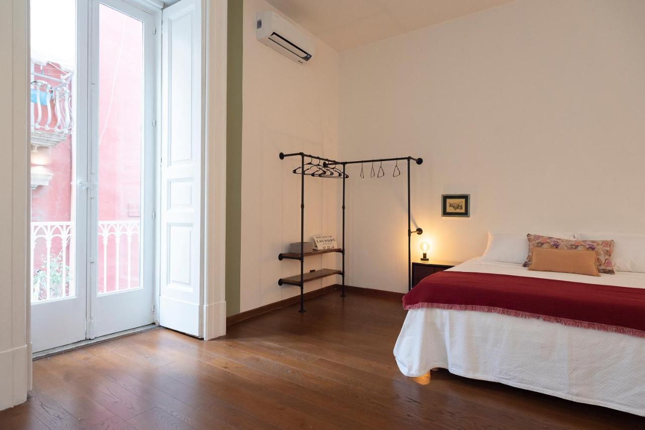 Modern Hospitality Exclusive Naples