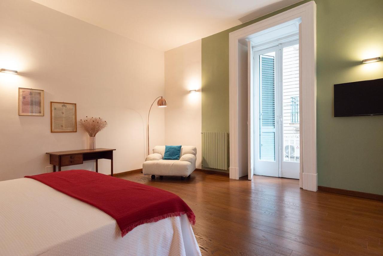 Modern Hospitality Exclusive Naples