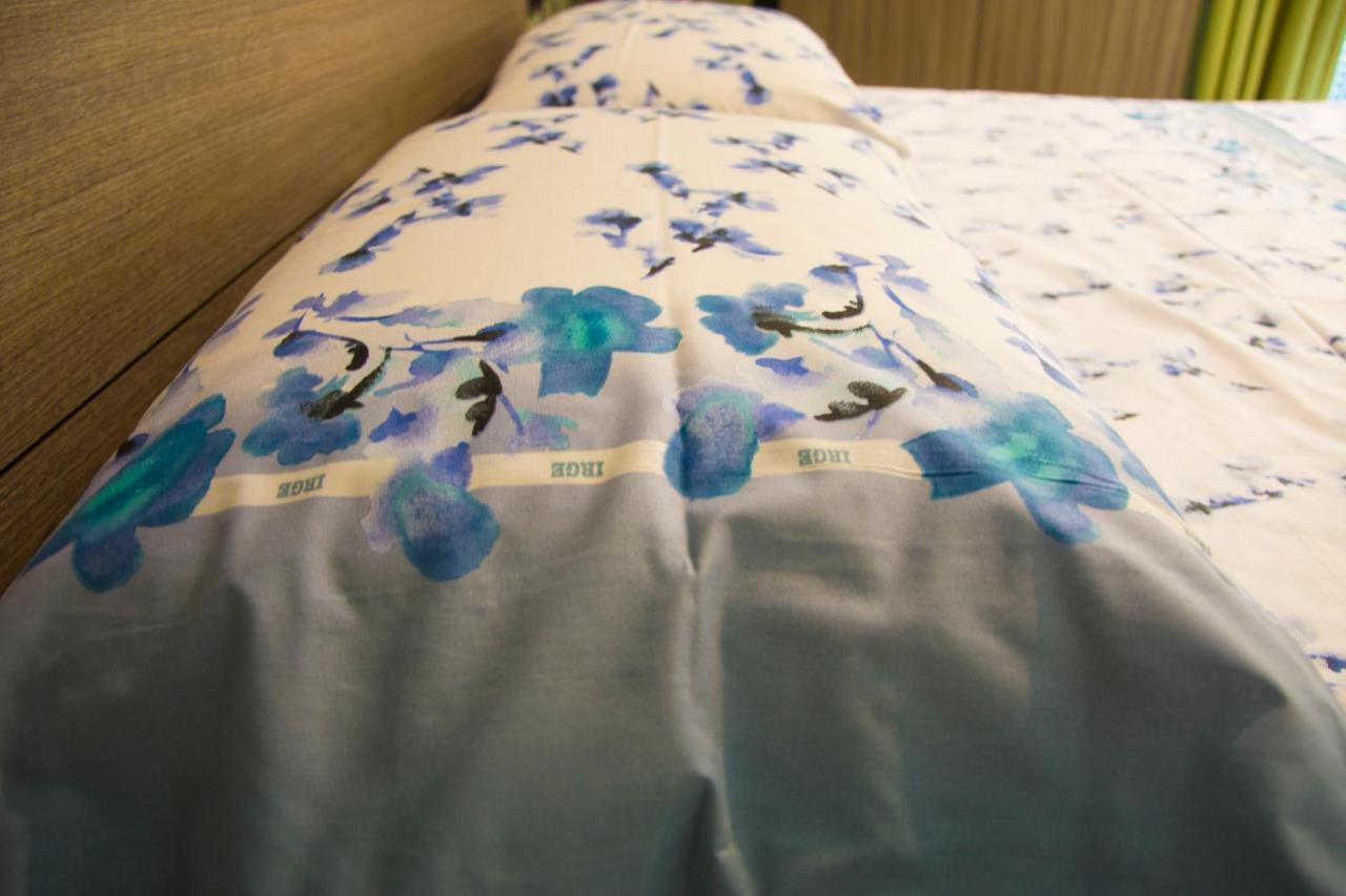 Alma Megaris Bed & Breakfast *