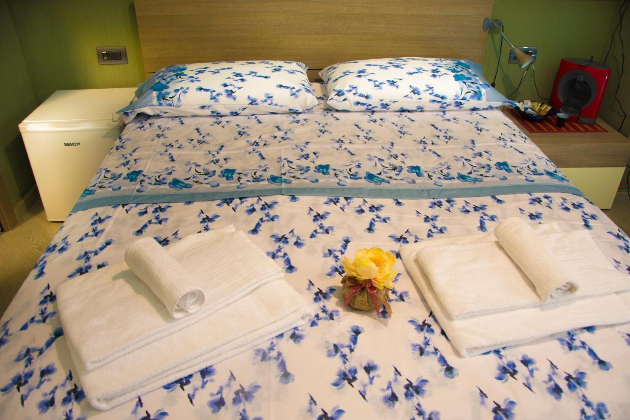 Alma Megaris Bed & Breakfast *
