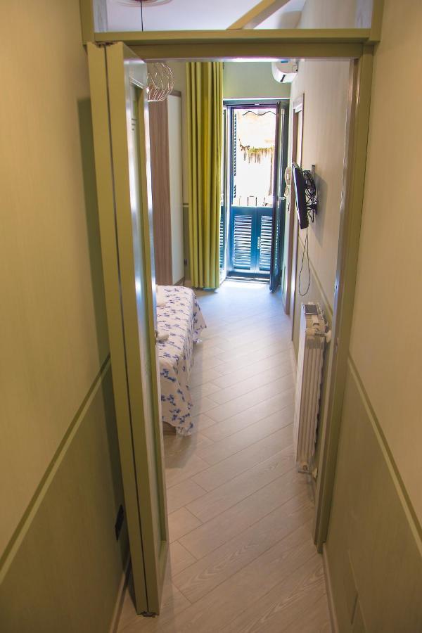 Alma Megaris Bed & Breakfast