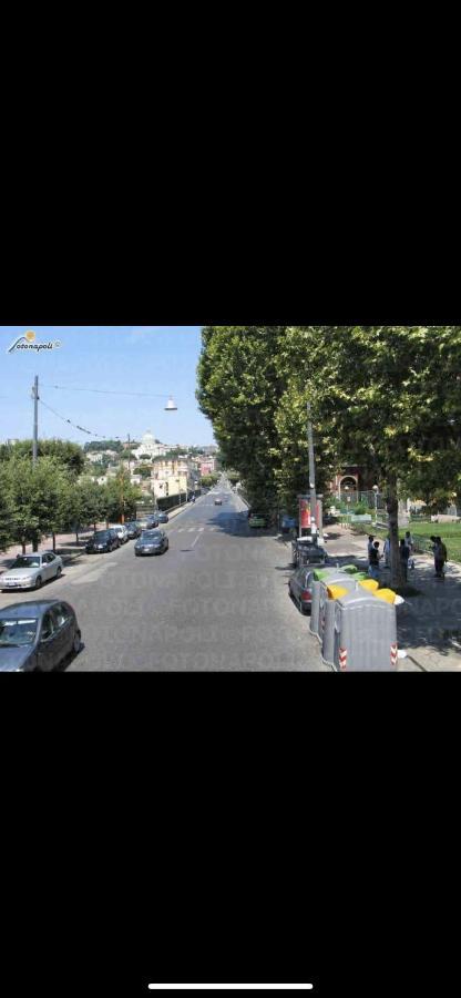 - Parva Domus * Naples