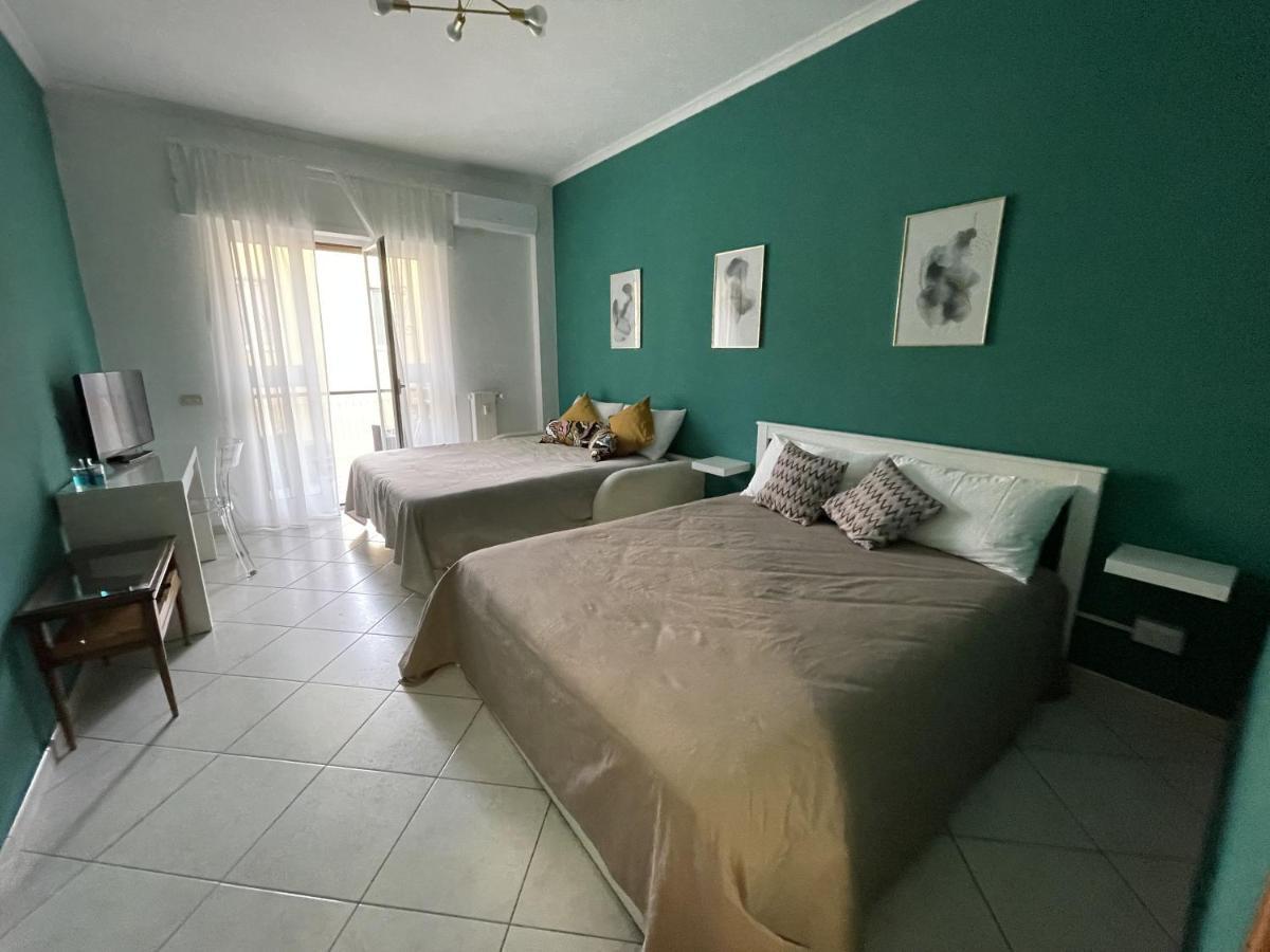 Apartment Renza House Chiaia