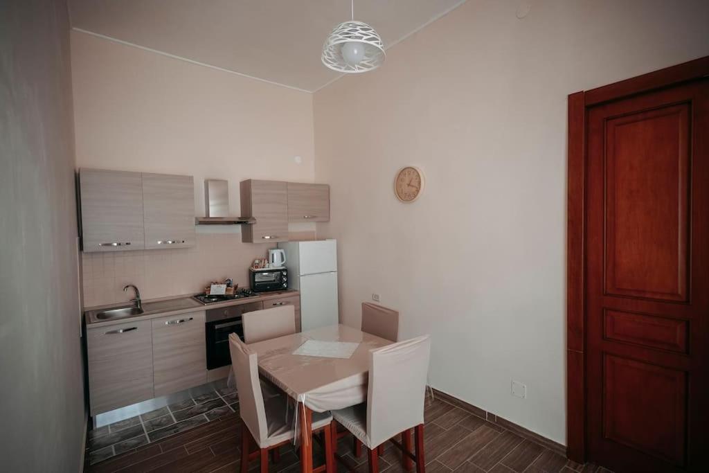Historical Center Valery Sweet House Apartment Naples