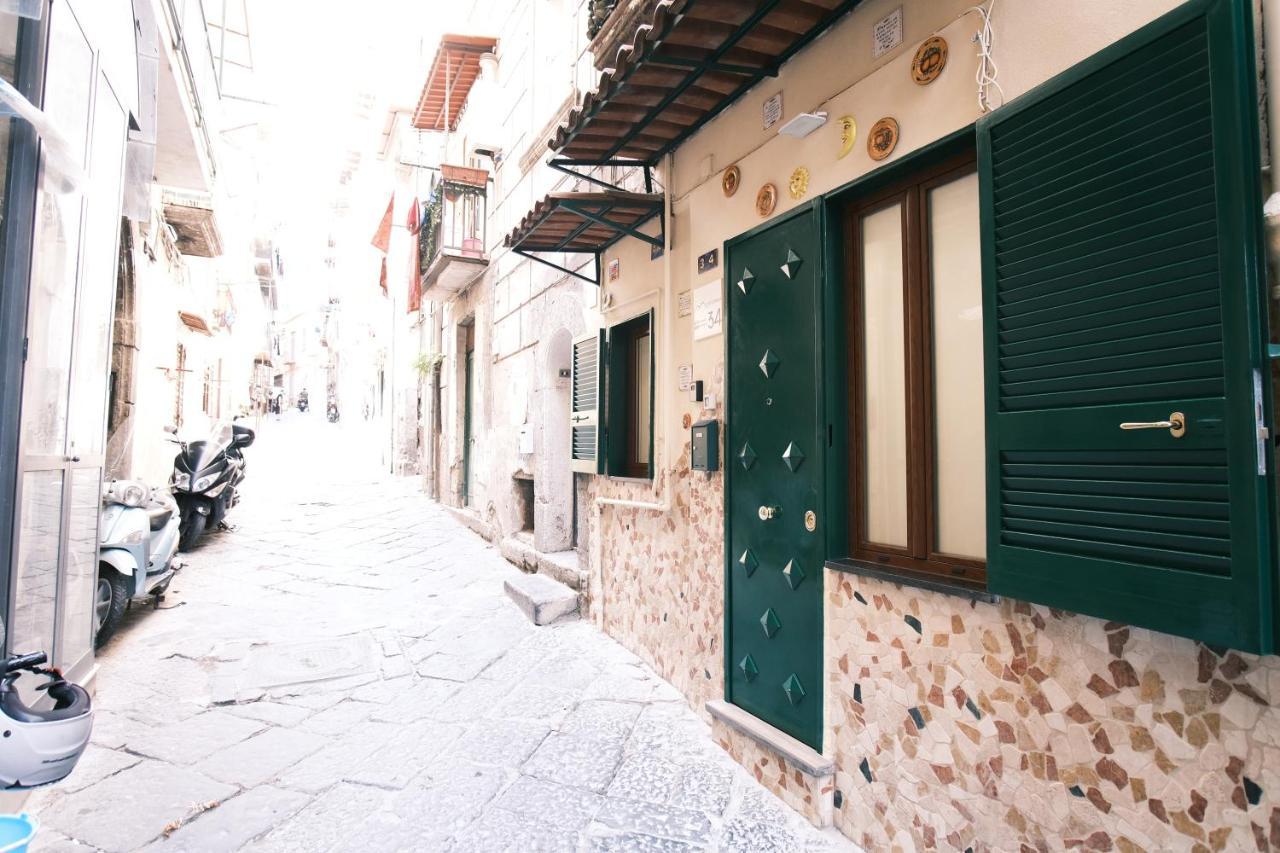 Montagnola34 - Historic Center Naples