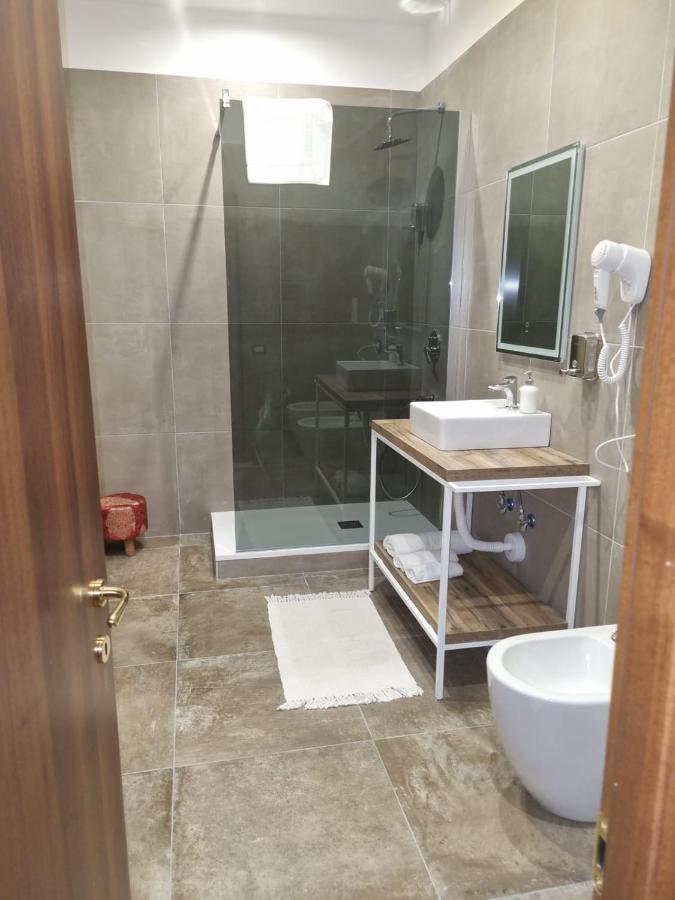 Venus Of Milo Guest house