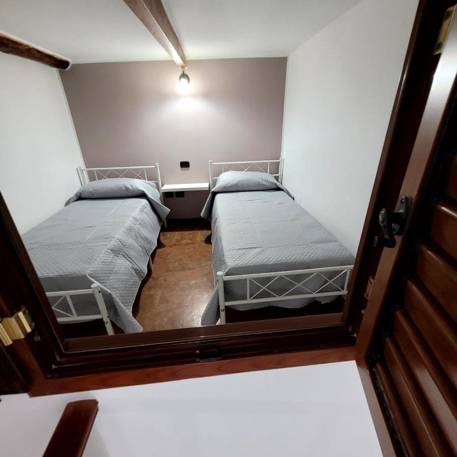 Perry Apartment *