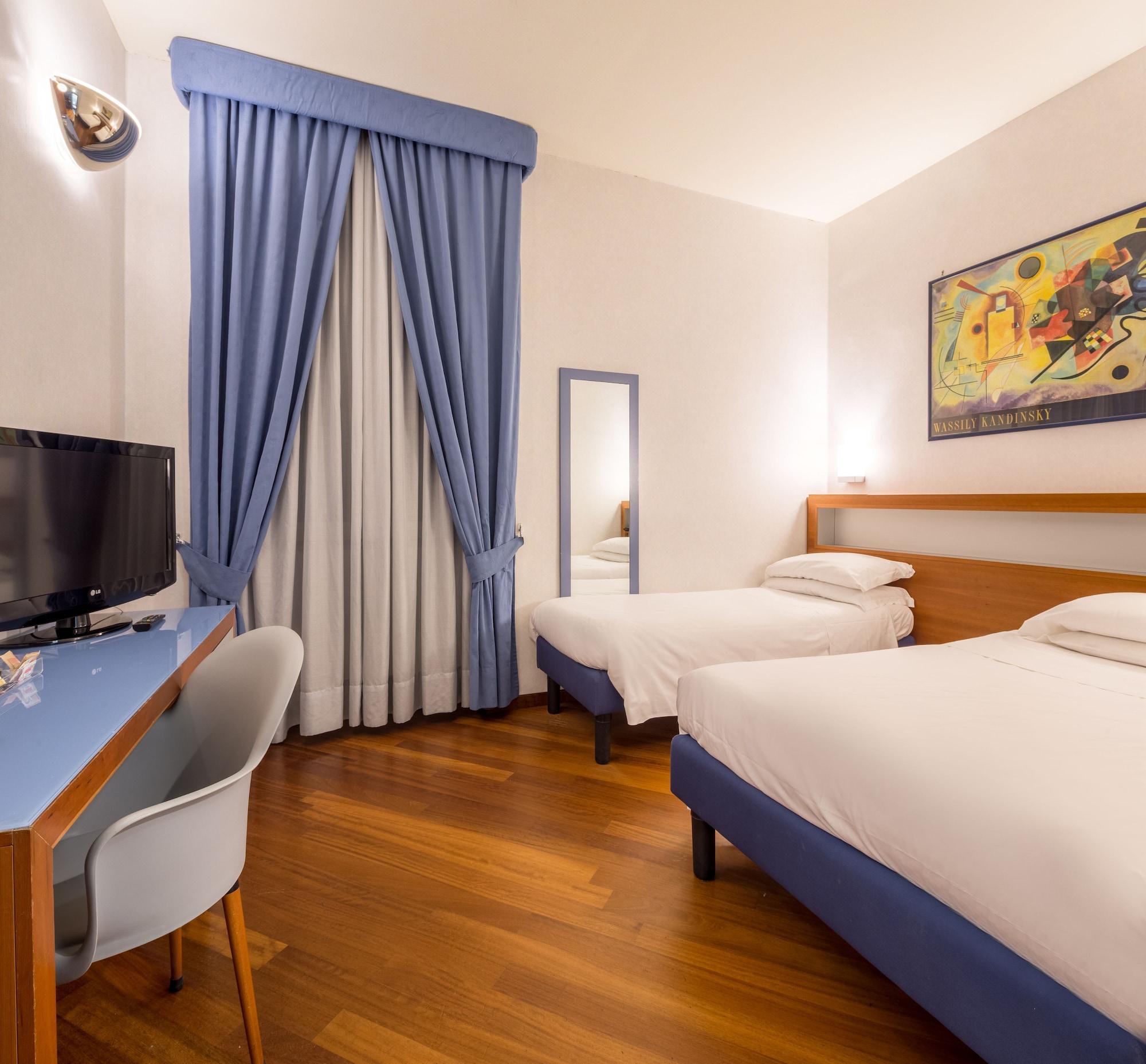 Western Plaza 4* Naples