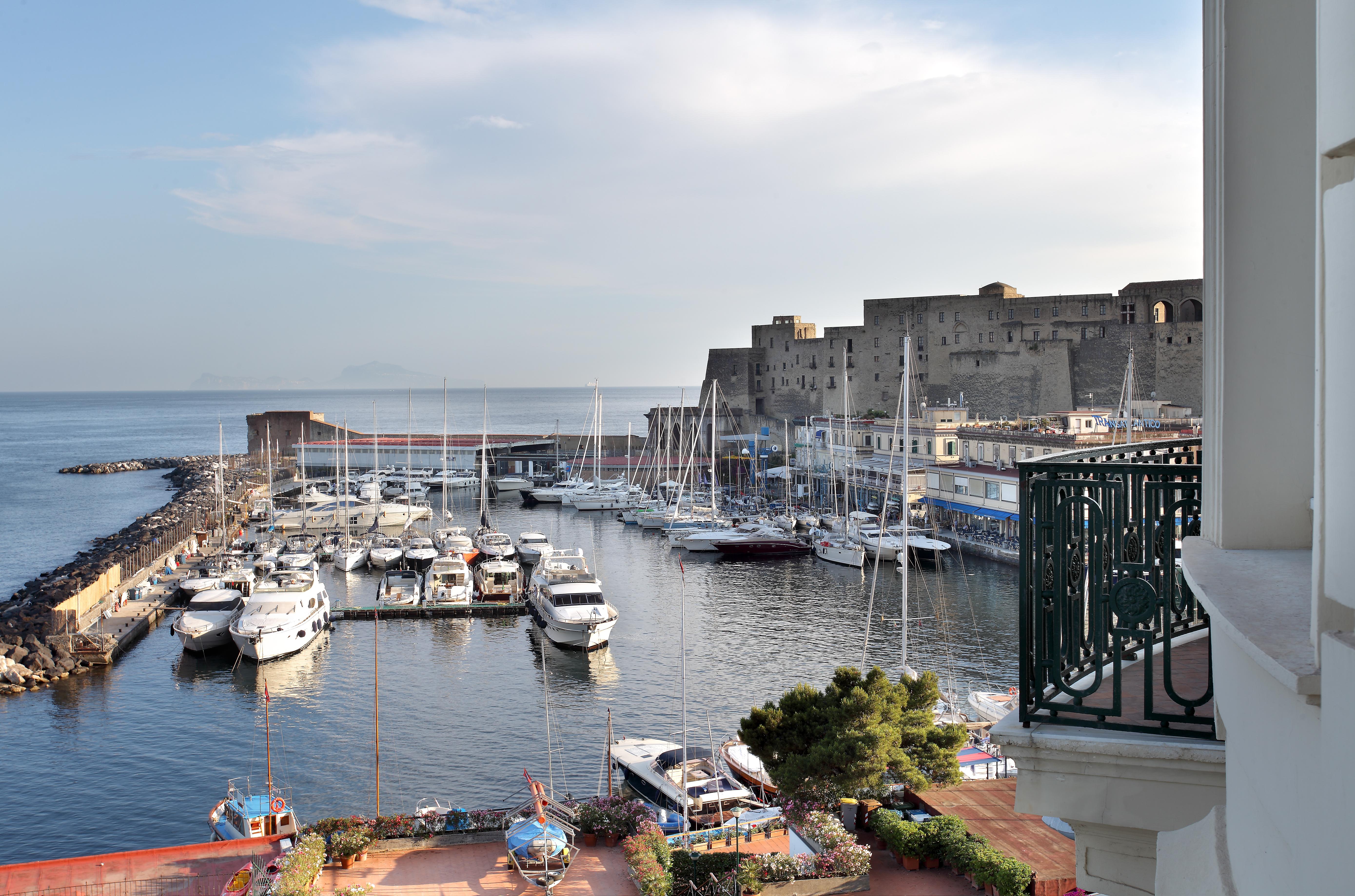 Eurostars Excelsior 4* Naples