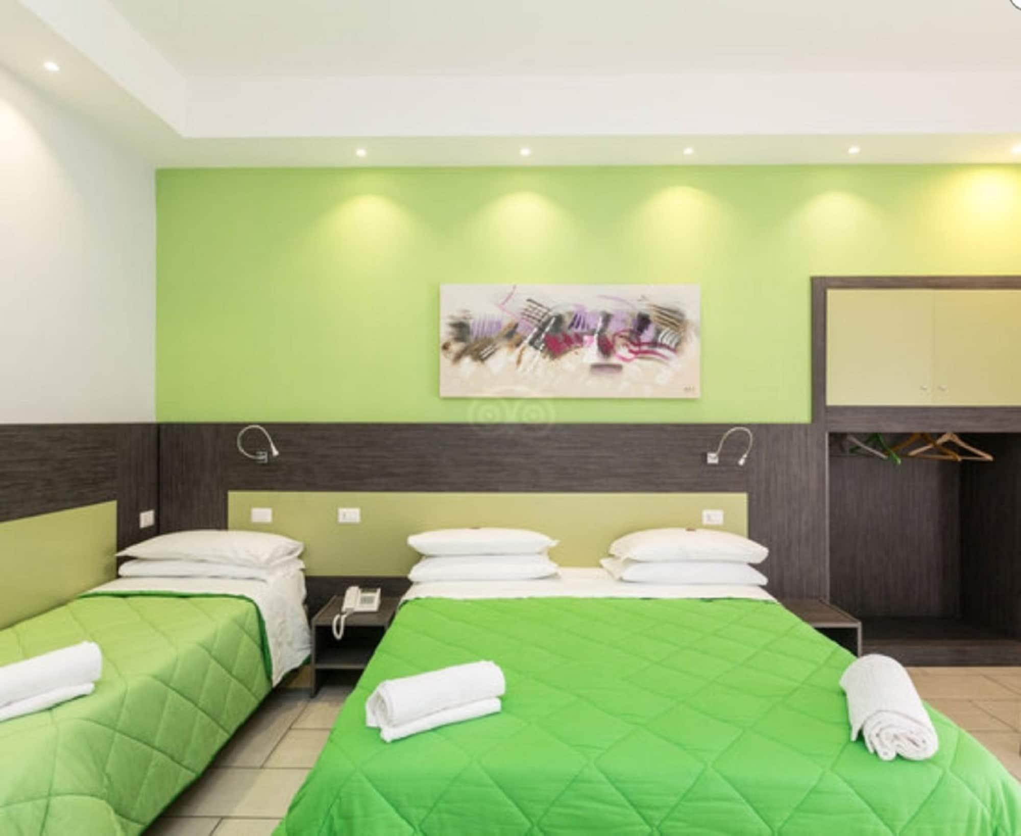 Napoli Suite 3* Naples