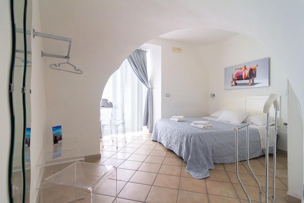 Bed & Breakfast Maison Du La Rua (adults Only) 2*