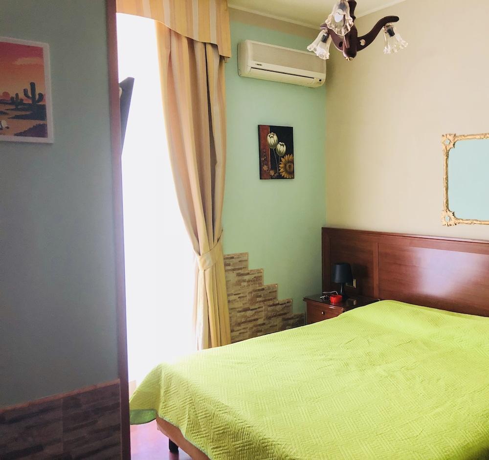 Hotel Iris *