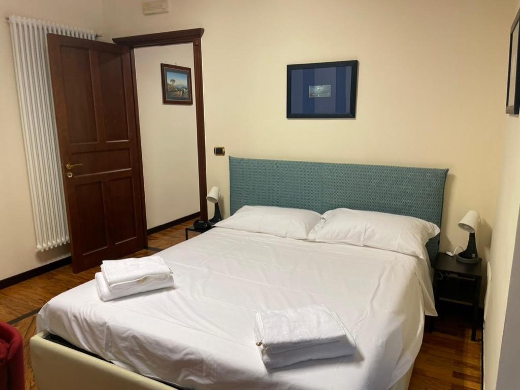 Caravaggio Apartment Naples