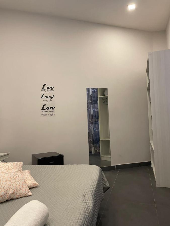 Hotel Oceania Naples