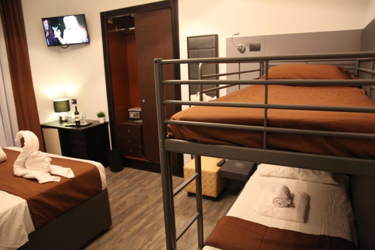Sleep In Naples * Naples