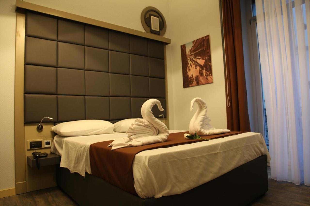 Bed & Breakfast Sleep In Naples Naples