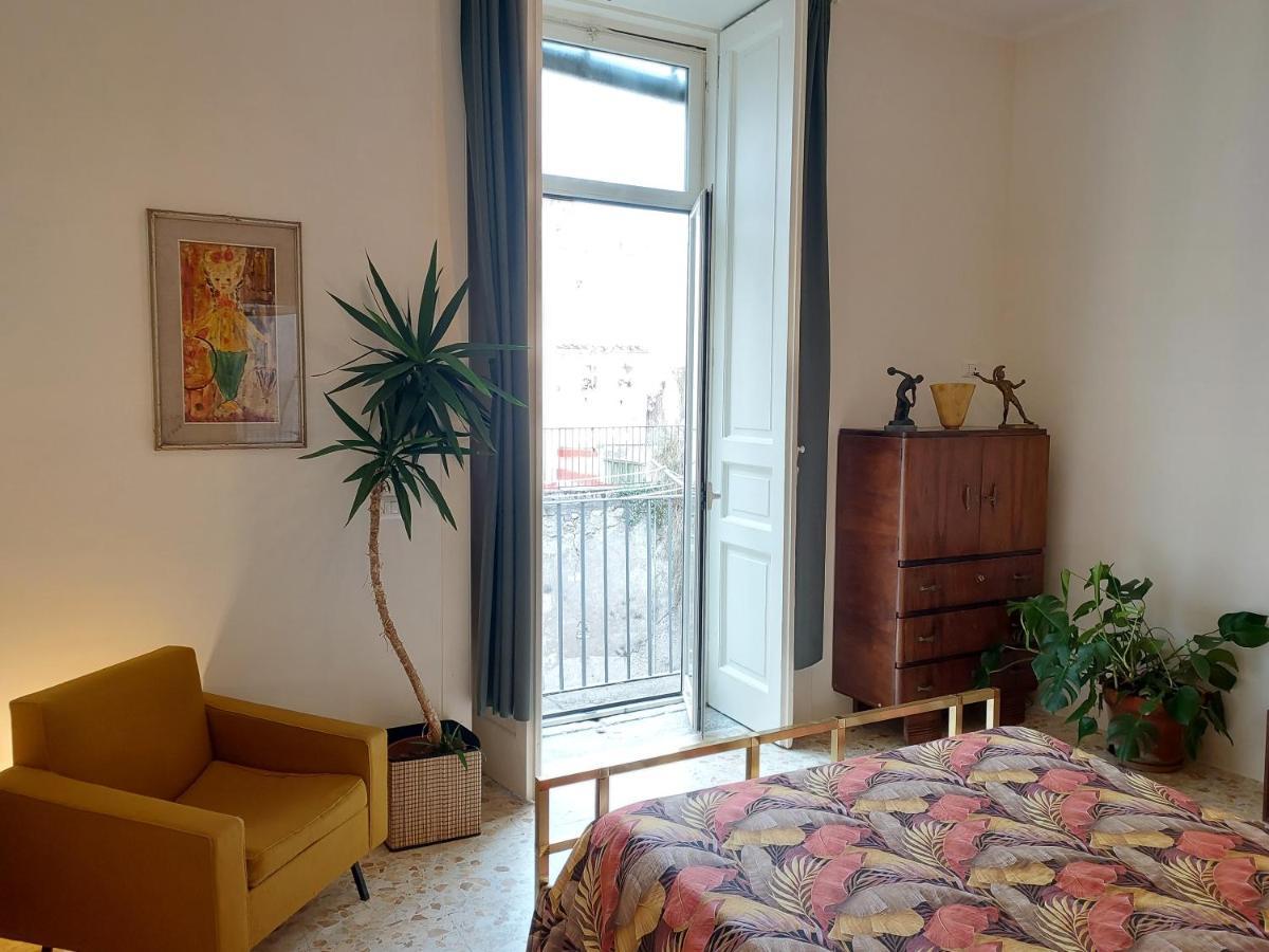 Bed & Breakfast Palazzo Carafa Di Montorio