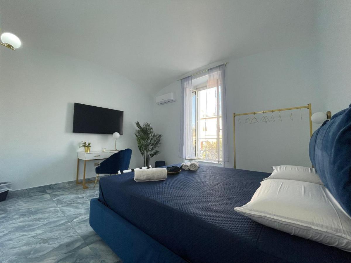 Luxury Blue House Apartment