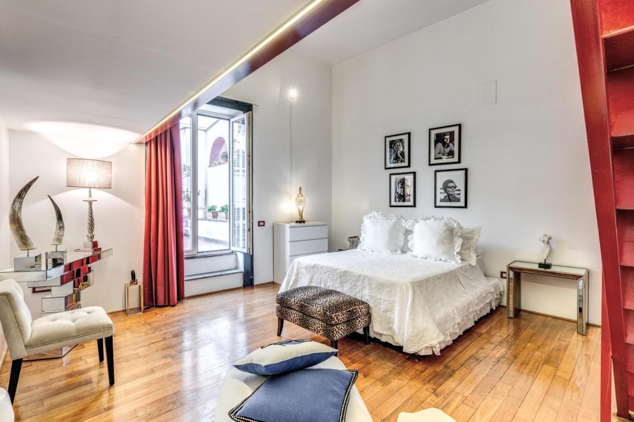 Residenza San Teodoro Chiaia Dimora Storica Naples