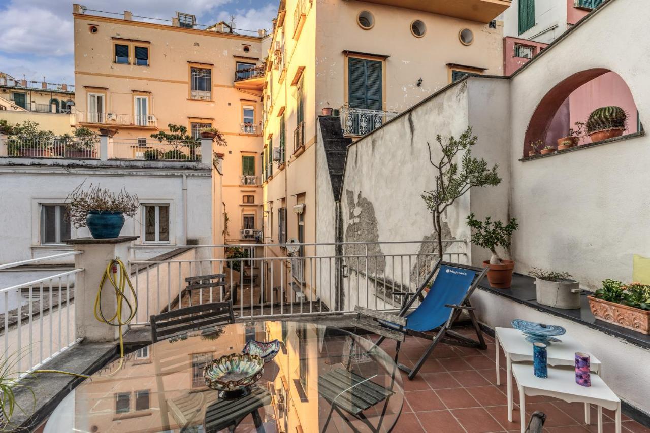 Residenza San Teodoro Chiaia Dimora Storica Apartment