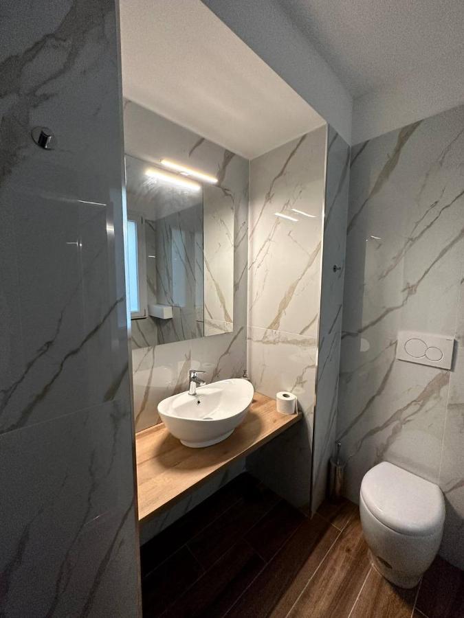 Blu Apartment