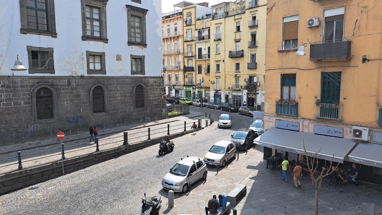 In Piazza Apartment Naples