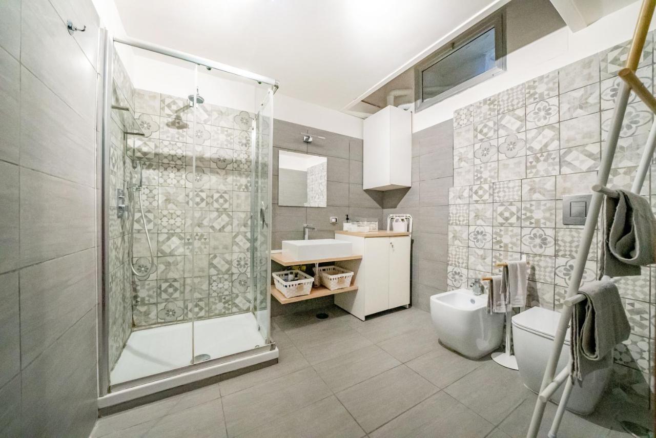 Apartment Casa Blin Dimora A Chiaia Naples