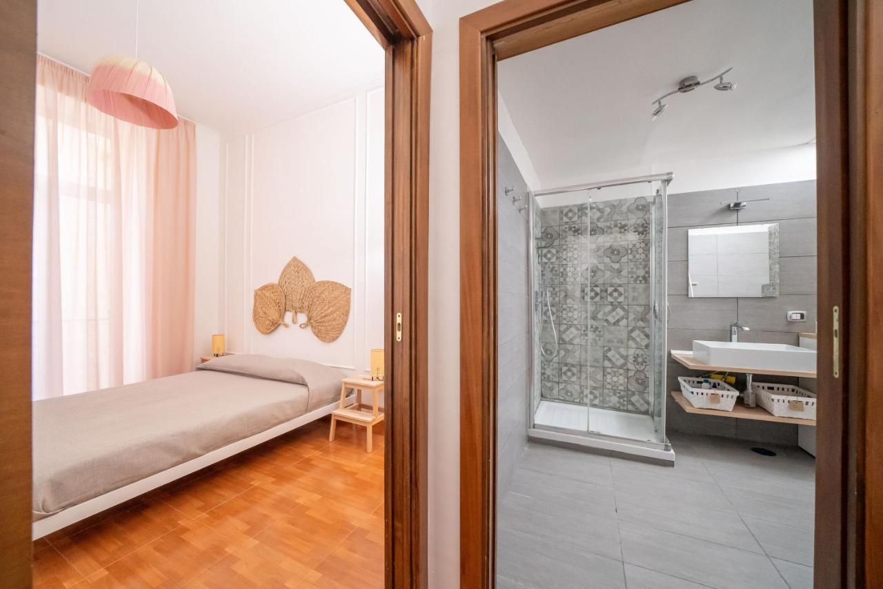Apartment Casa Blin Dimora A Chiaia Naples